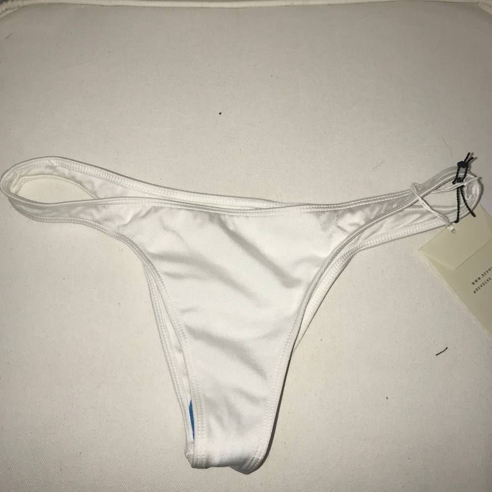 x REVOLVE Daniela Bottom- ELLEJAY